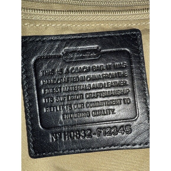 Vintage Coach Signature Gallery Tote Black Jacquard Patent Leather Purse - Picture 7 of 7